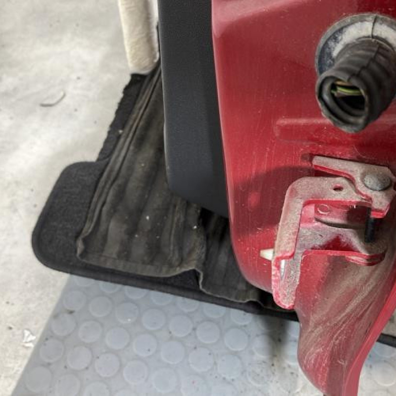 Porte arriere gauche PEUGEOT 208 1 Photo n°5