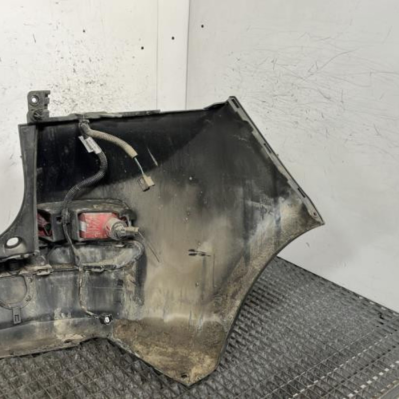 Pare choc arriere RENAULT CLIO 3 Photo n°4