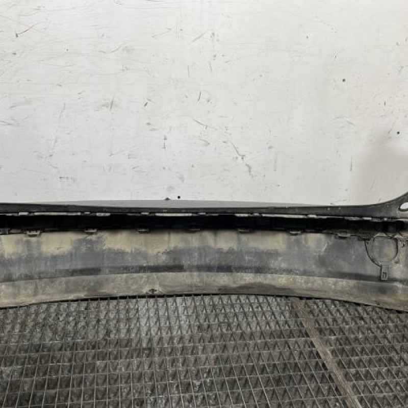 Pare choc arriere RENAULT CLIO 3 Photo n°5