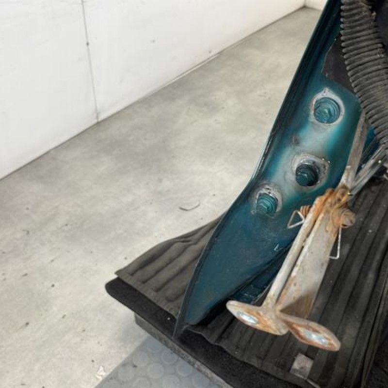 Porte de coffre droit RENAULT TRAFIC 2 Photo n°10