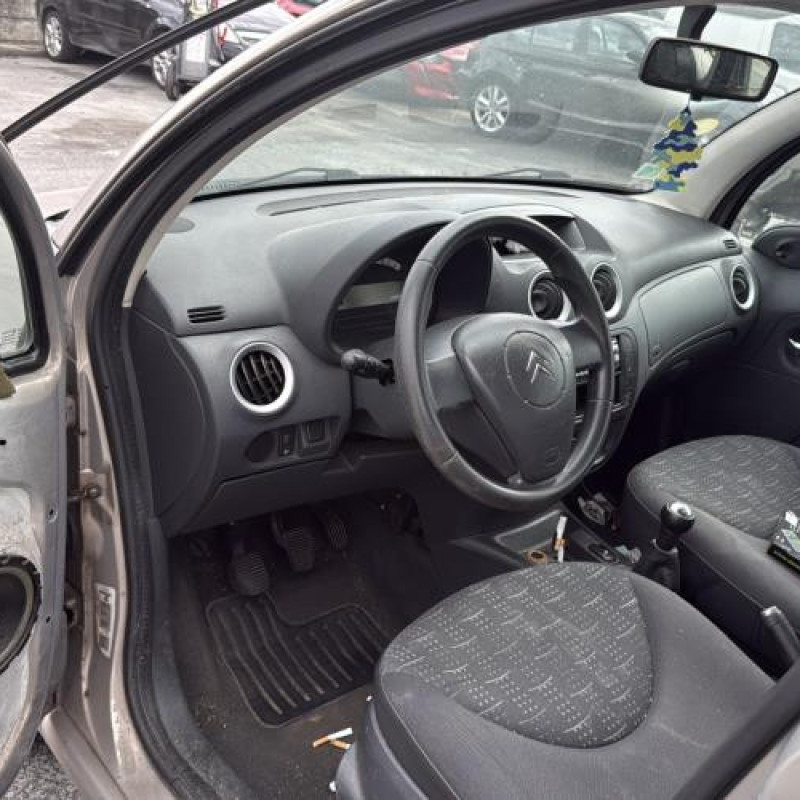 Pare boue avant droit CITROEN C3 1 Photo n°20