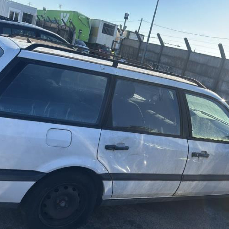 Pare choc avant VOLKSWAGEN PASSAT 3 Photo n°12