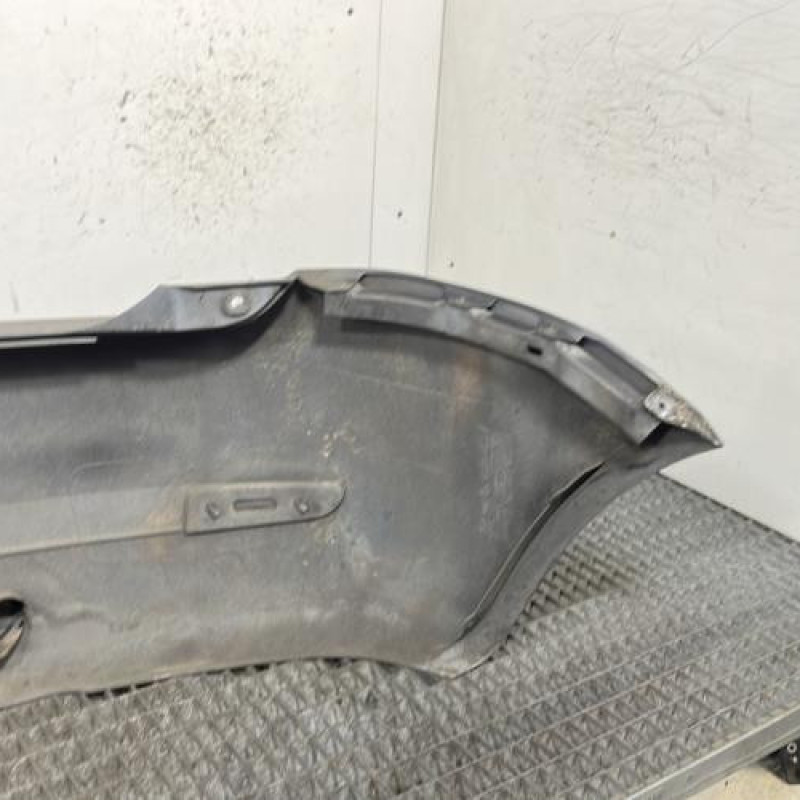 Pare choc arriere FORD FIESTA 5 Photo n°4