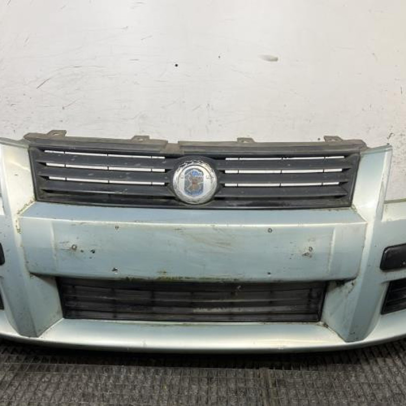 Pare choc avant FIAT STILO Photo n°1