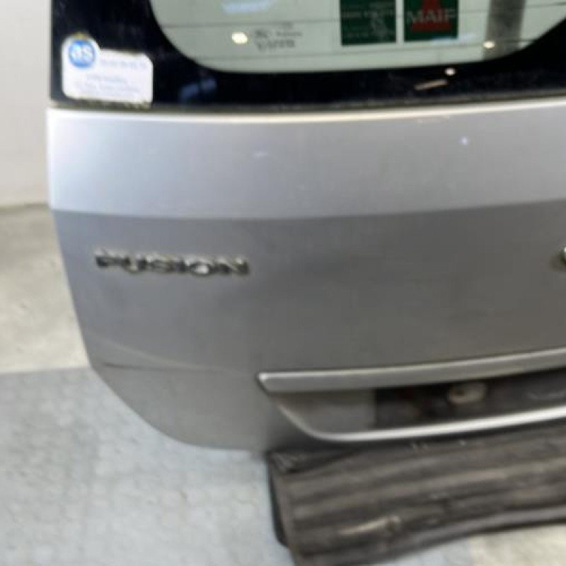 Malle/Hayon arriere FORD FUSION Photo n°5