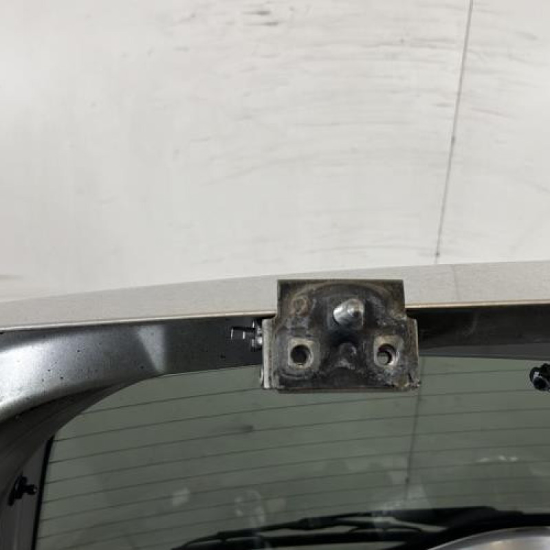 Malle/Hayon arriere FORD FUSION Photo n°7