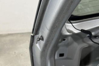 Malle/Hayon arriere FORD FUSION