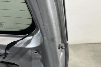 Malle/Hayon arriere FORD FUSION