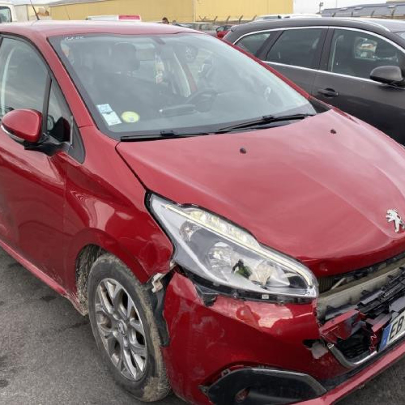 Vitre arriere droit PEUGEOT 208 1 Photo n°8