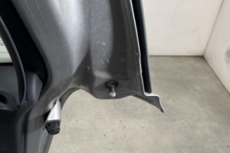 Malle/Hayon arriere RENAULT CLIO 3