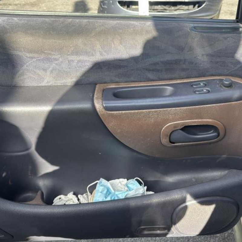 Calandre RENAULT ESPACE 3 Photo n°14