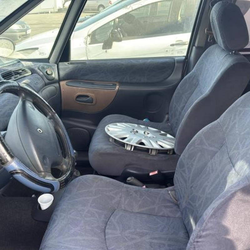 Calandre RENAULT ESPACE 3 Photo n°16