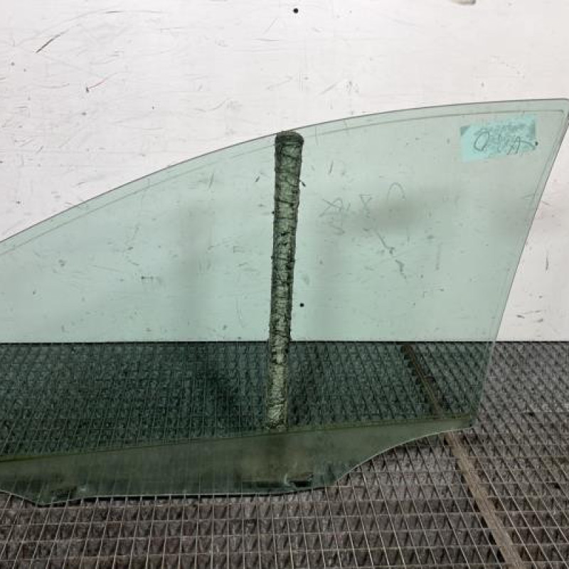 Vitre avant droit MERCEDES CLASSE B 245 Photo n°4