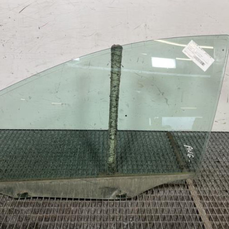 Vitre avant gauche MERCEDES CLASSE B 245 Photo n°1