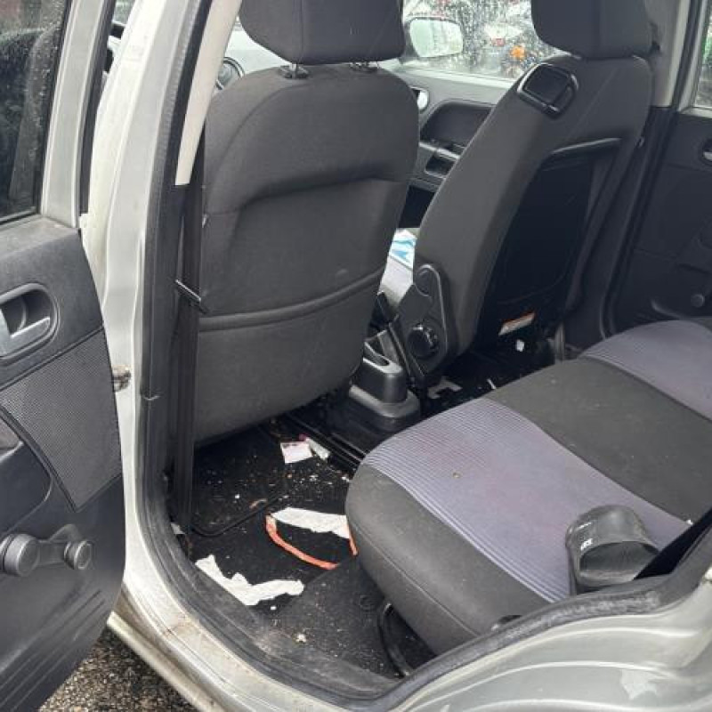 Pare choc avant FORD FUSION Photo n°17