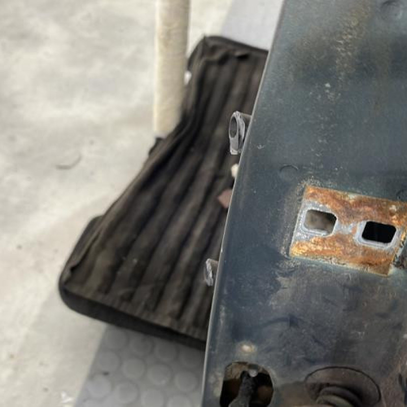 Porte avant gauche PEUGEOT 205 Photo n°3