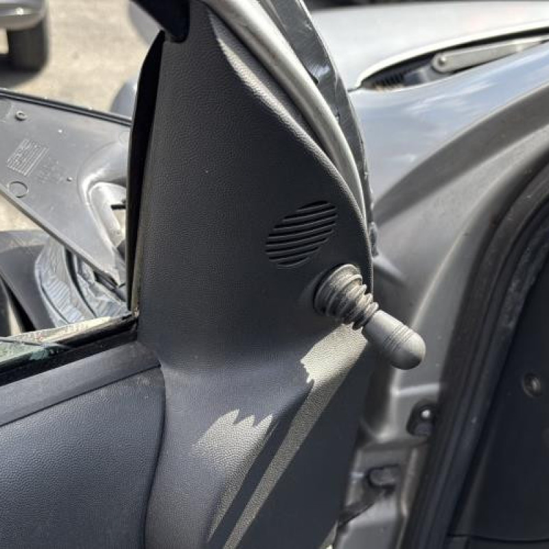 Bras essuie glace arriere OPEL CORSA C Photo n°15