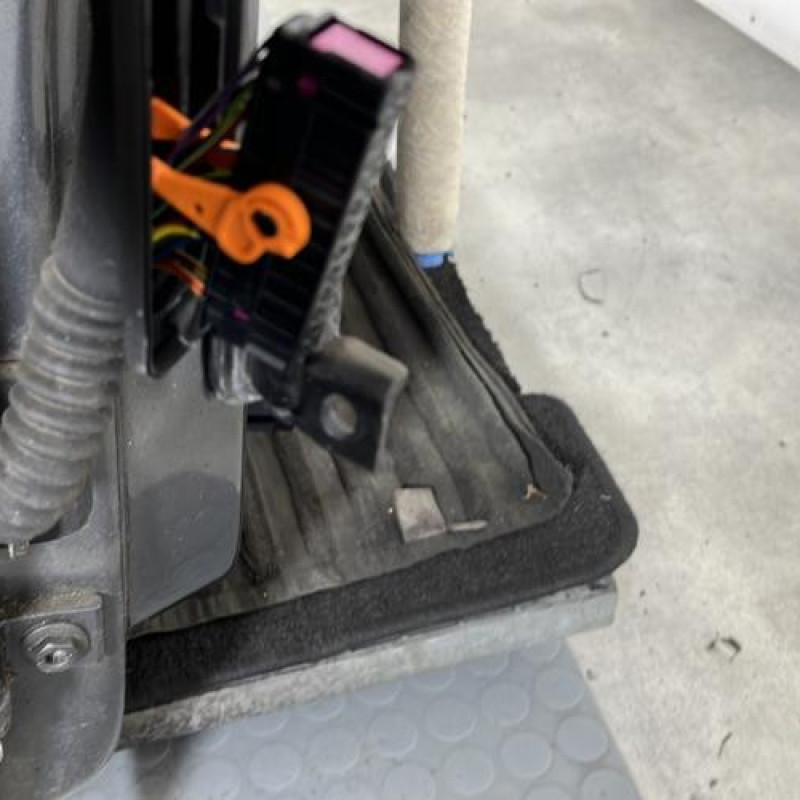 Porte avant droit VOLKSWAGEN POLO 5 Photo n°5