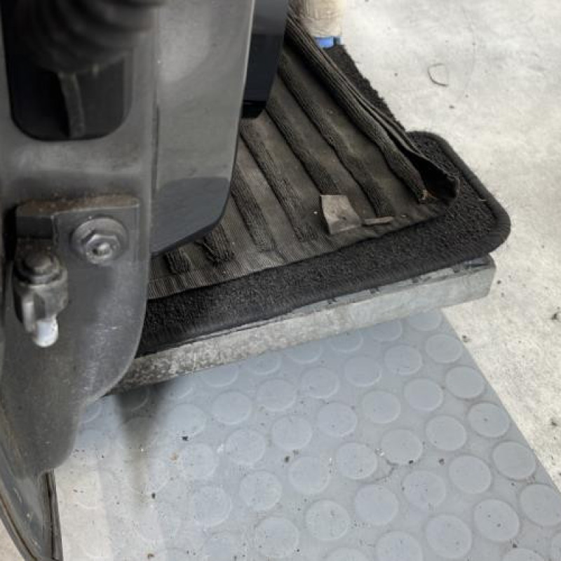 Porte avant droit VOLKSWAGEN POLO 5 Photo n°6