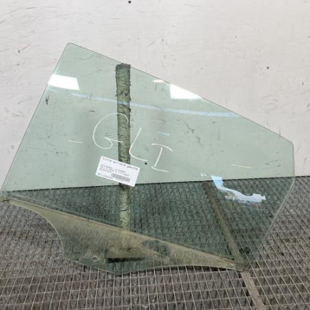 Vitre arriere gauche VOLKSWAGEN POLO 5 Photo n°1