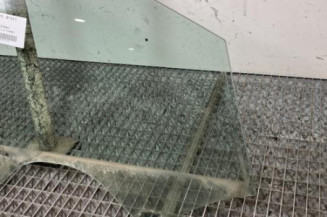 Vitre avant droit VOLKSWAGEN POLO 5