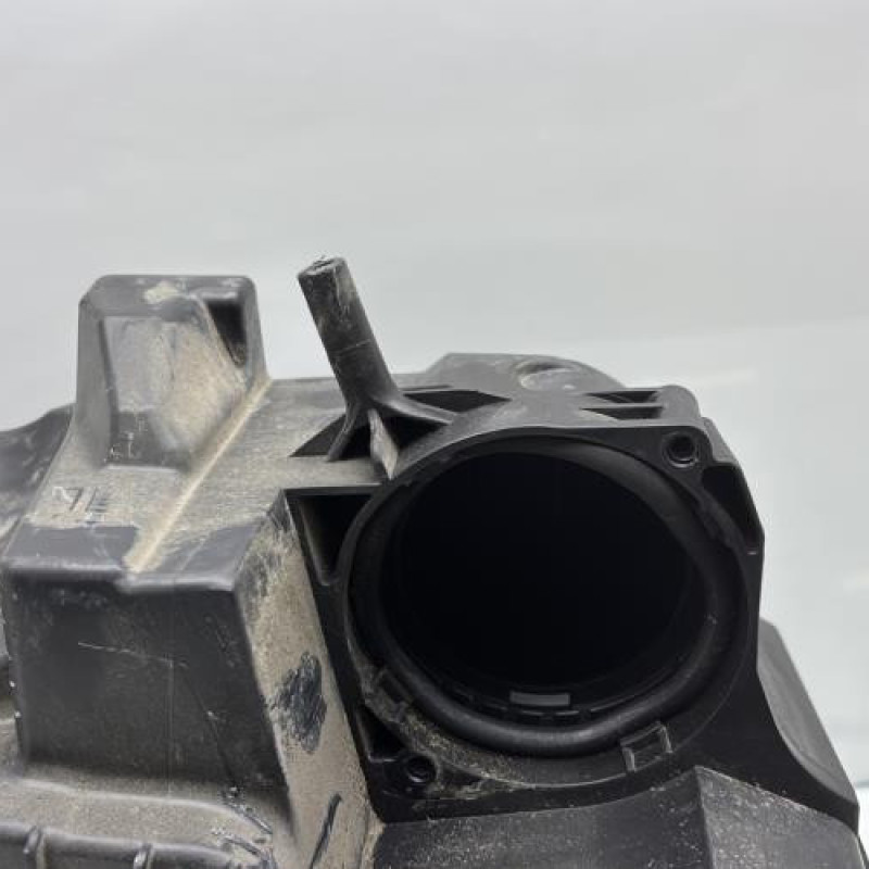 Boitier filtre a air RENAULT CLIO 4 Photo n°4