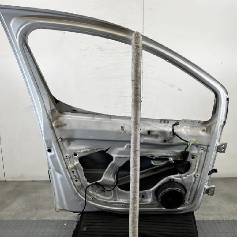 Porte avant gauche PEUGEOT PARTNER 2 Photo n°4