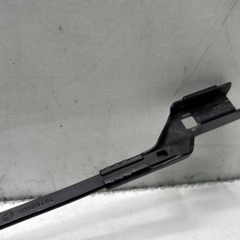 Bras essuie glace avant droit ALFA ROMEO GIULIETTA 2 Photo n°4