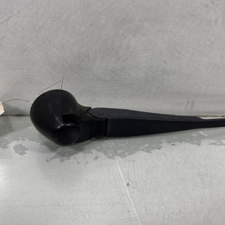 Bras essuie glace arriere VOLKSWAGEN POLO 3 Photo n°1