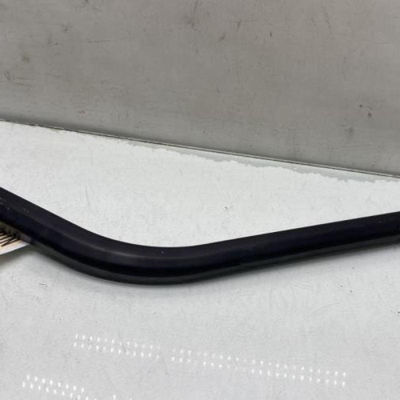 Bras essuie glace arriere FORD FIESTA 4 Photo n°1