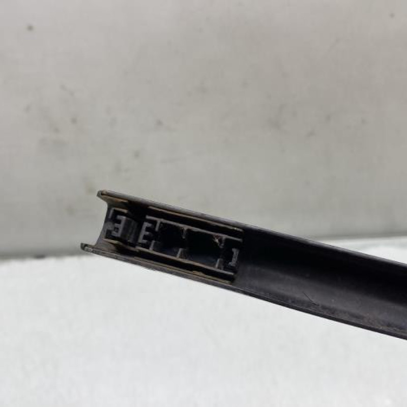 Bras essuie glace arriere FORD FIESTA 4 Photo n°4