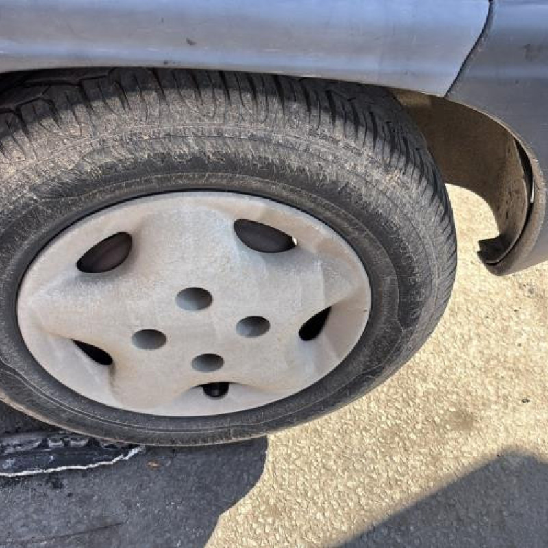 Bras essuie glace arriere CITROEN SAXO Photo n°8