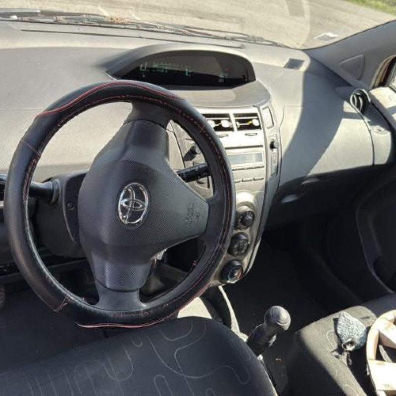 Bras essuie glace arriere TOYOTA YARIS 2 Photo n°13