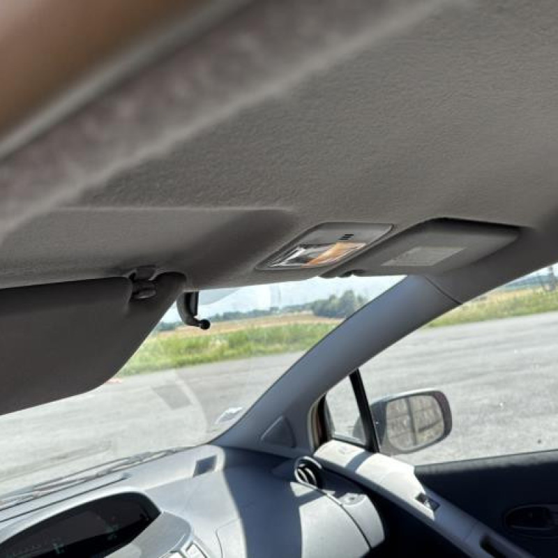 Bras essuie glace arriere TOYOTA YARIS 2 Photo n°14