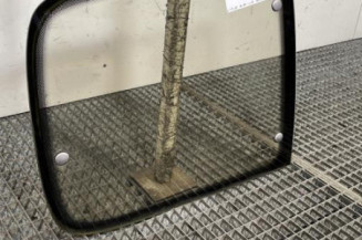 Custode arriere droit PEUGEOT 205