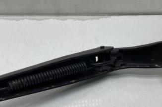 Bras essuie glace avant droit PEUGEOT 208 1
