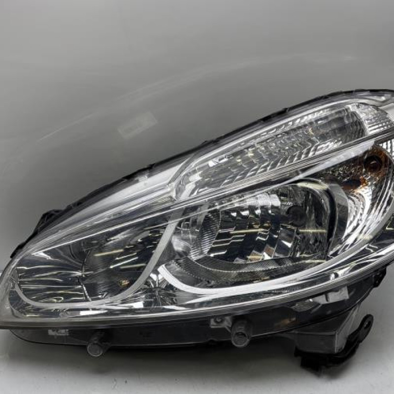 Optique avant principal gauche (feux)(phare) PEUGEOT 208 1 Photo n°1