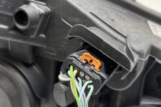 Optique avant principal gauche (feux)(phare) PEUGEOT 208 1