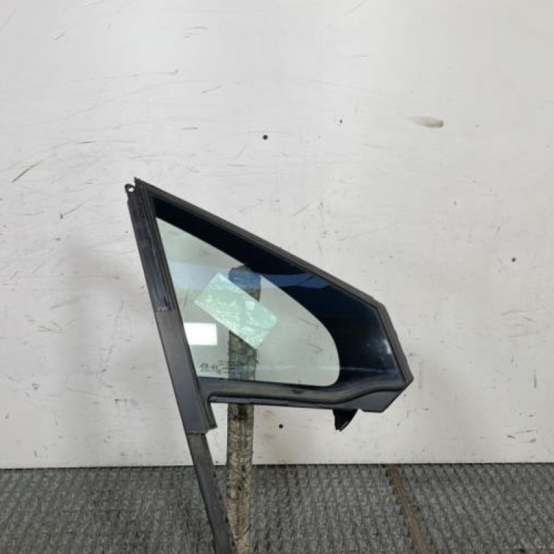 Custode avant droit (porte) PEUGEOT 208 1 Photo n°1