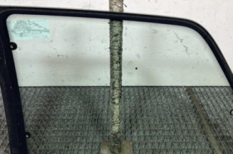 Custode arriere droit PEUGEOT 106