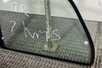 Custode arriere gauche PEUGEOT 106