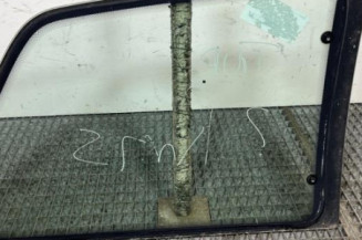 Custode arriere gauche PEUGEOT 106