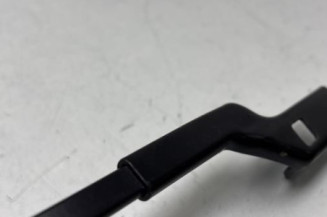 Bras essuie glace avant gauche VOLKSWAGEN POLO 5