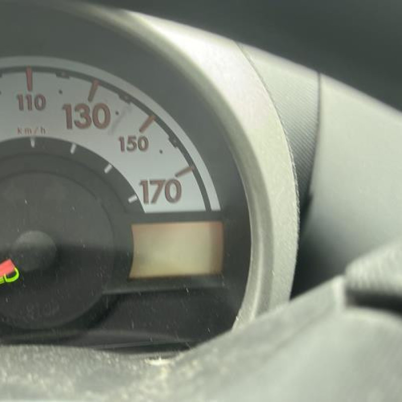 Reservoir essence CITROEN C1 1 Photo n°8