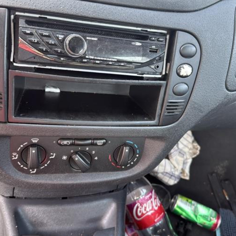 Reservoir essence CITROEN C2 Photo n°14