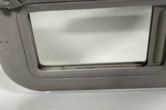 Pare soleil gauche TOYOTA URBAN CRUISER