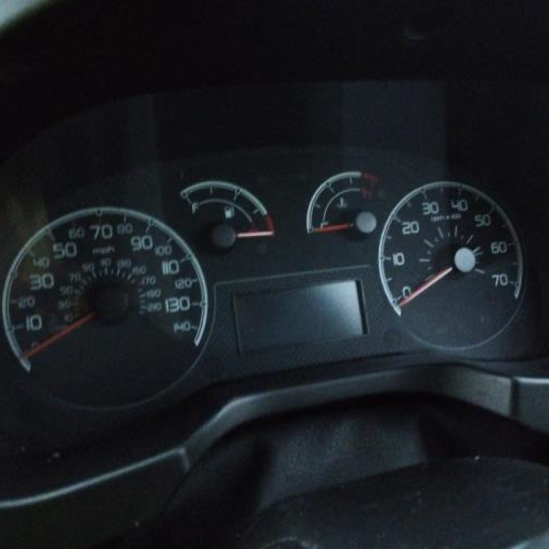 Reservoir essence CITROEN NEMO Photo n°13