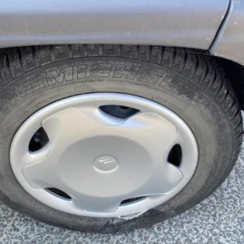 Tambour arriere droit CITROEN SAXO Photo n°8