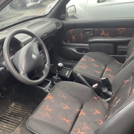 Tambour arriere droit PEUGEOT 106 Photo n°1