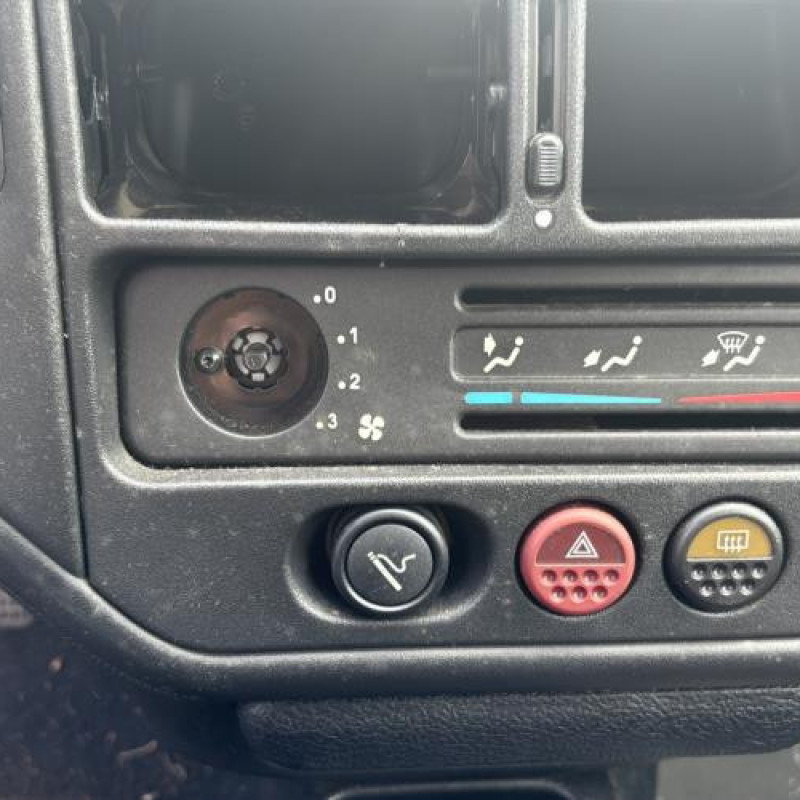 Tambour arriere droit PEUGEOT 106 Photo n°19